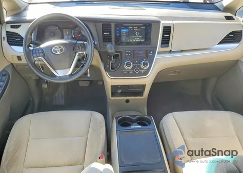 2015 Toyota Sienna Le из США, поврежденный, VIN 5TDKK3DC8FS607696